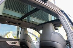AUDI SQ7 / HUD / LED / PANO / MATRIX / 22-ZOLL