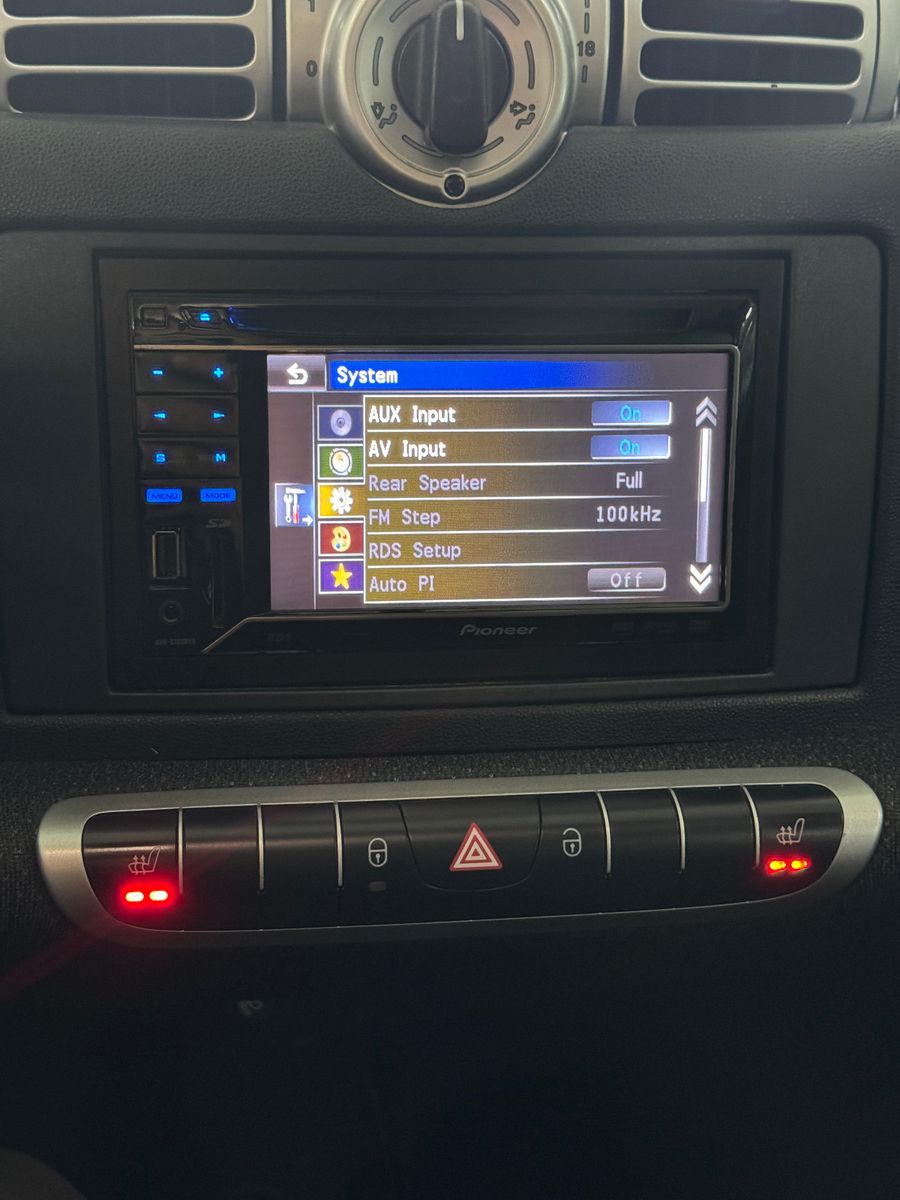 Fahrzeugabbildung Smart ForTwo 1.0 62kW PASSION AUTOMATIK LEDER KLIMA SH