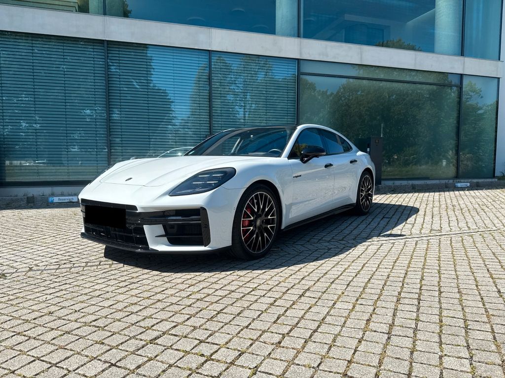Image of Porsche Panamera