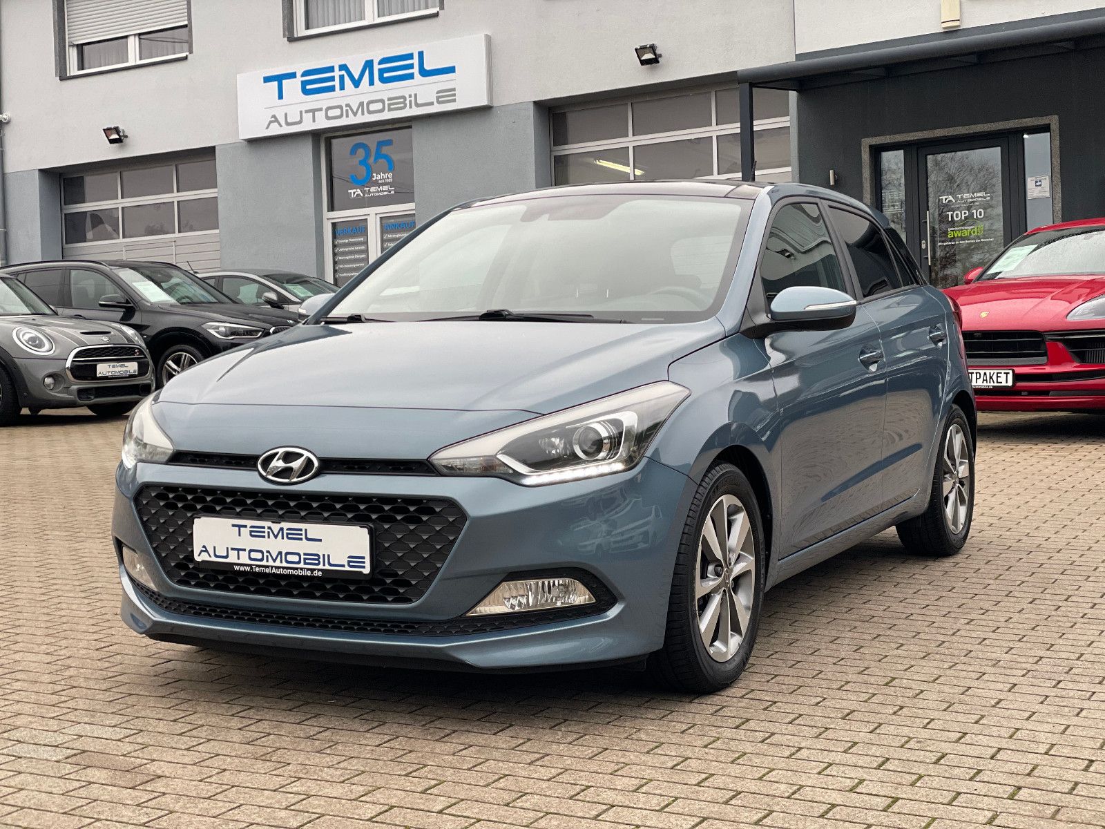 HYUNDAI i20, 2015, Benzin, 84 PS