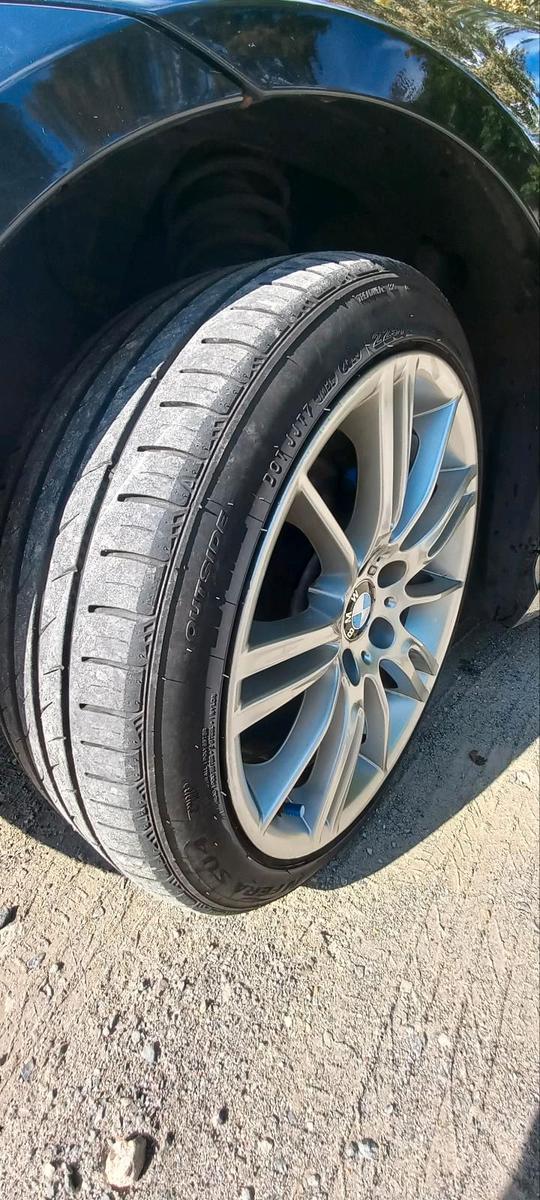 BMW 320 2011 — photo 10