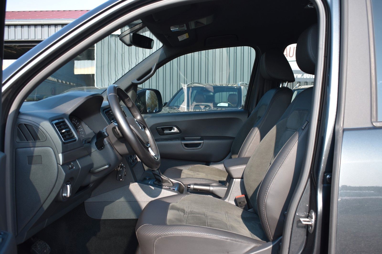Fahrzeugabbildung Volkswagen Amarok Dark Label 3.0 DoubleCab 4Motion Kamera