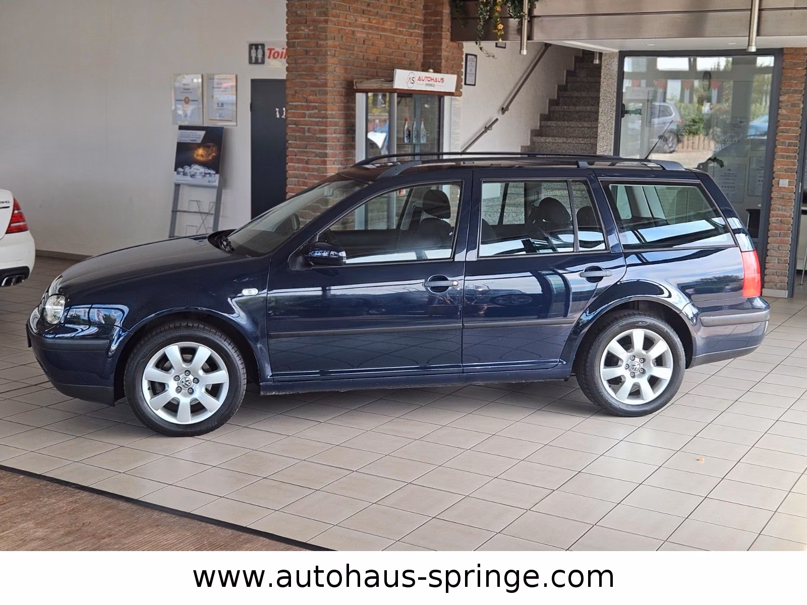 Volkswagen Golf 2006 — rear view