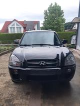 Hyundai TUCSON mit Gasanlage FIFA World Cup 2.0 2WD 