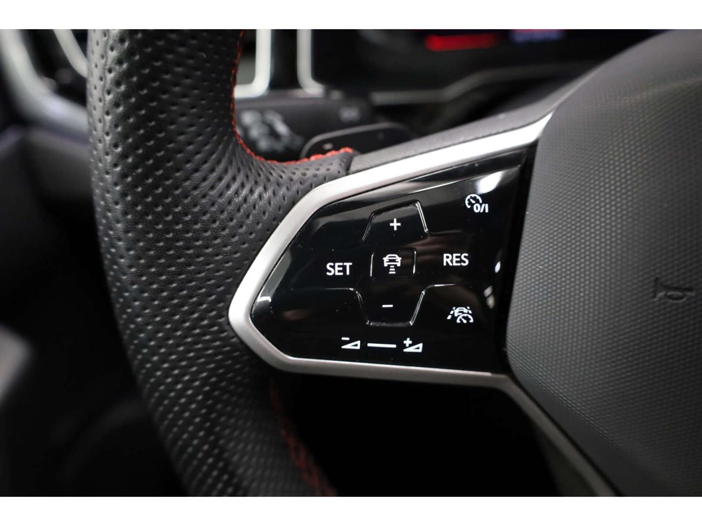 Volkswagen Polo GTI 2.0 TSI DSG NAV/LED/ACC/RFK/18''/Kamera, миниатюра 10