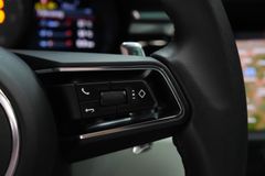 PORSCHE Macan S*CHRONO*PANO*PDLS+*ACC*360*BICOLOR*MEMORY PORSCHE Macan S*CHRONO*PANO*PDLS+*ACC*360*BICOLOR*MEMORY