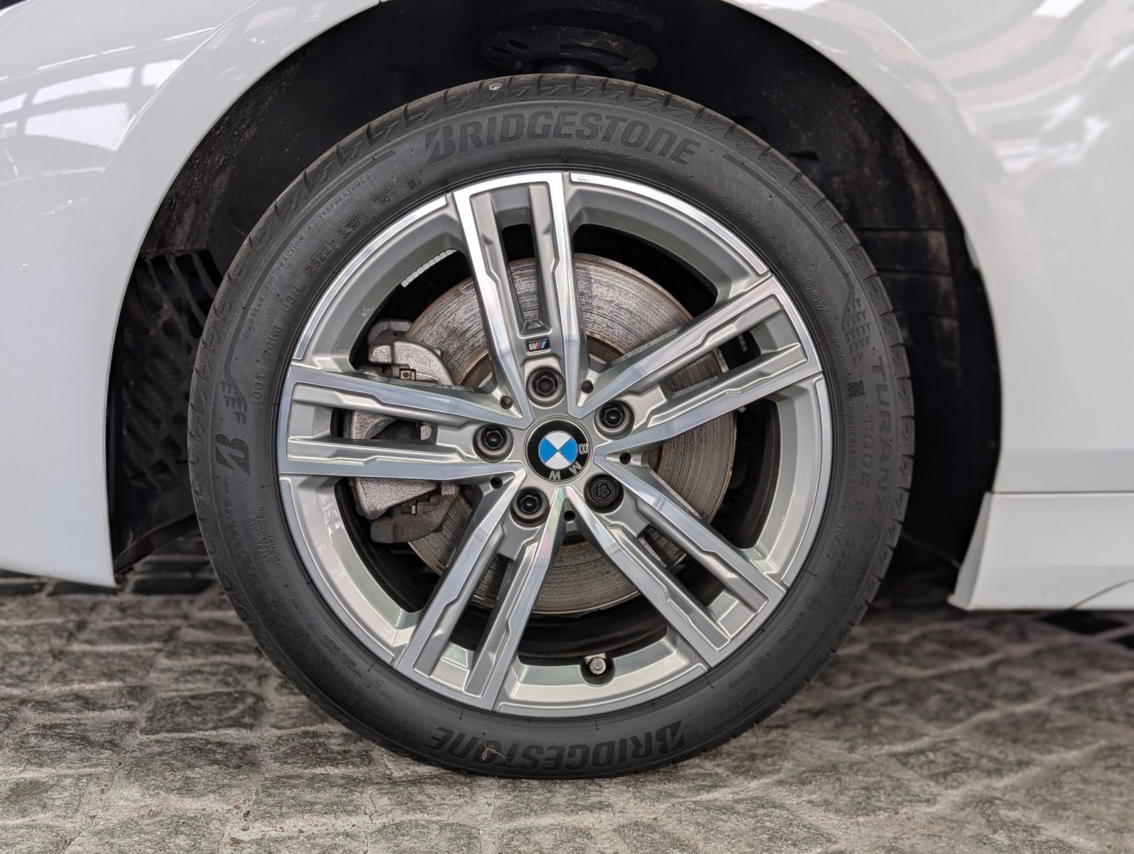 Fahrzeugabbildung BMW 120 i M Sport Shadow-Line AHK VIRT APP AMBI LED
