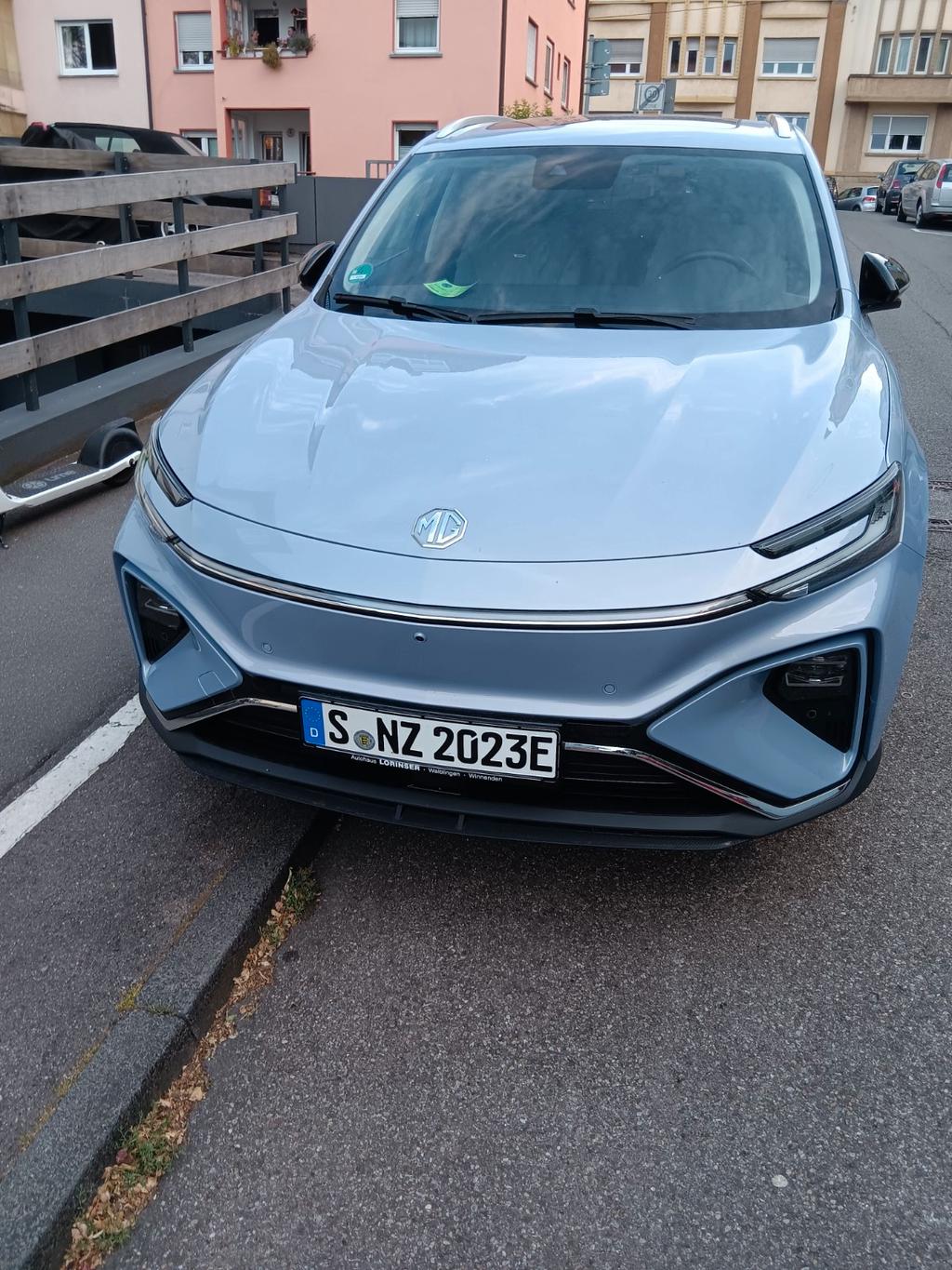 MG Marvel R 70 kWh Luxury  Helle Teilledersitze