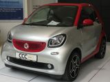 Smart ForTwo cabrio 66kW Servo SHZ Regen/Licht uvm - Smart in Bonn