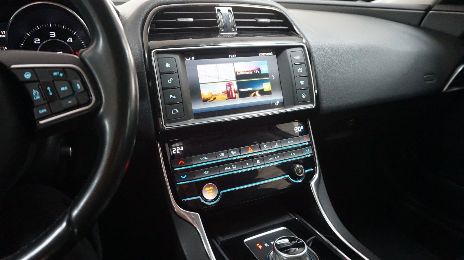 Fahrzeugabbildung Jaguar XE Prestige