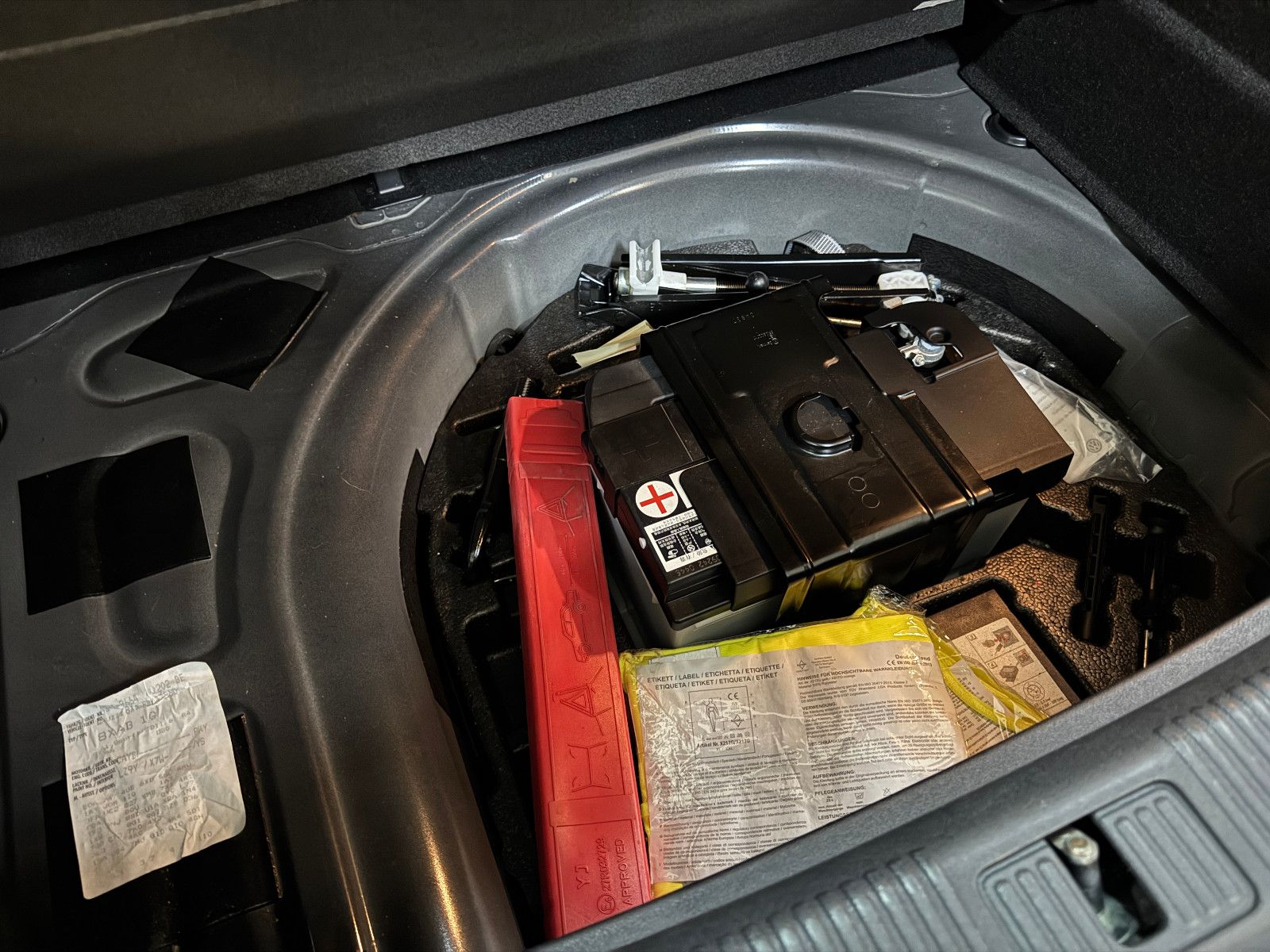 Fahrzeugabbildung Audi A1 1.6 TDI SPORTBACK S-TRONIC S-LINE AMBITION