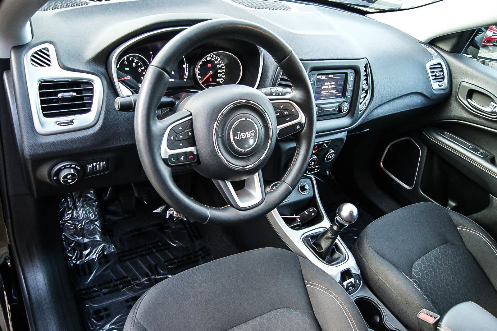 Fahrzeugabbildung Jeep Compass 1.4 Longitude KEYLESS WINTERPAKET