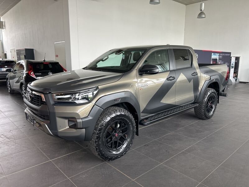 Toyota Hilux 2.8 D A/T 4WD 4 porte AT 33 Double 