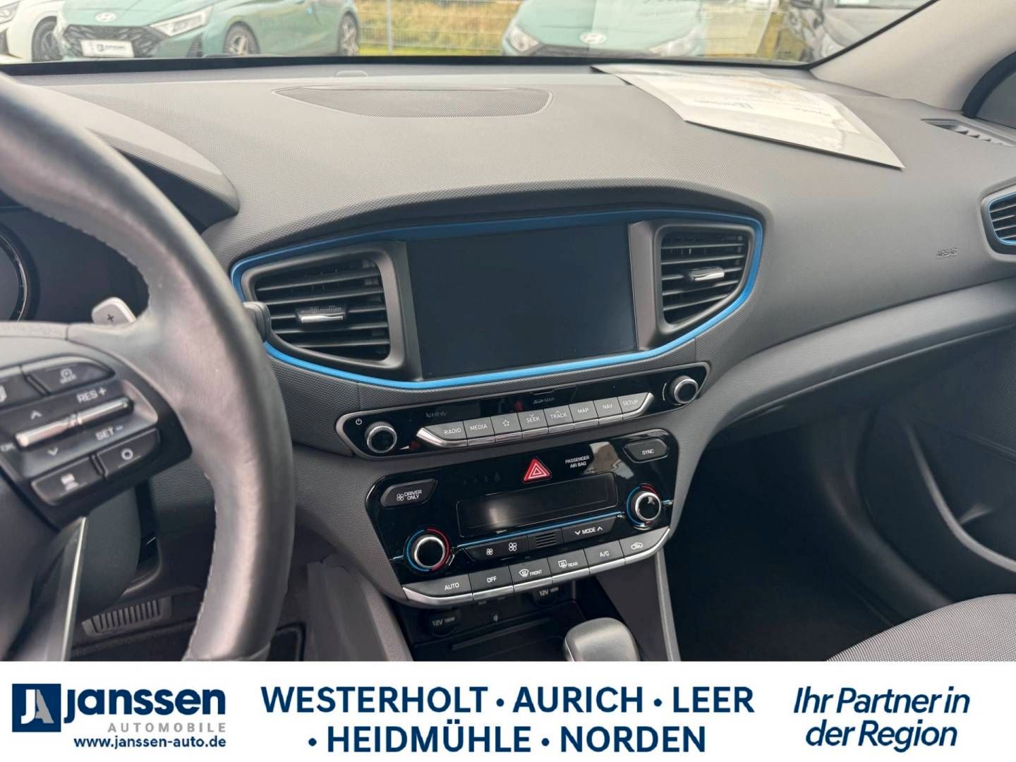 Fahrzeugabbildung Hyundai IONIQ Hybrid Trend