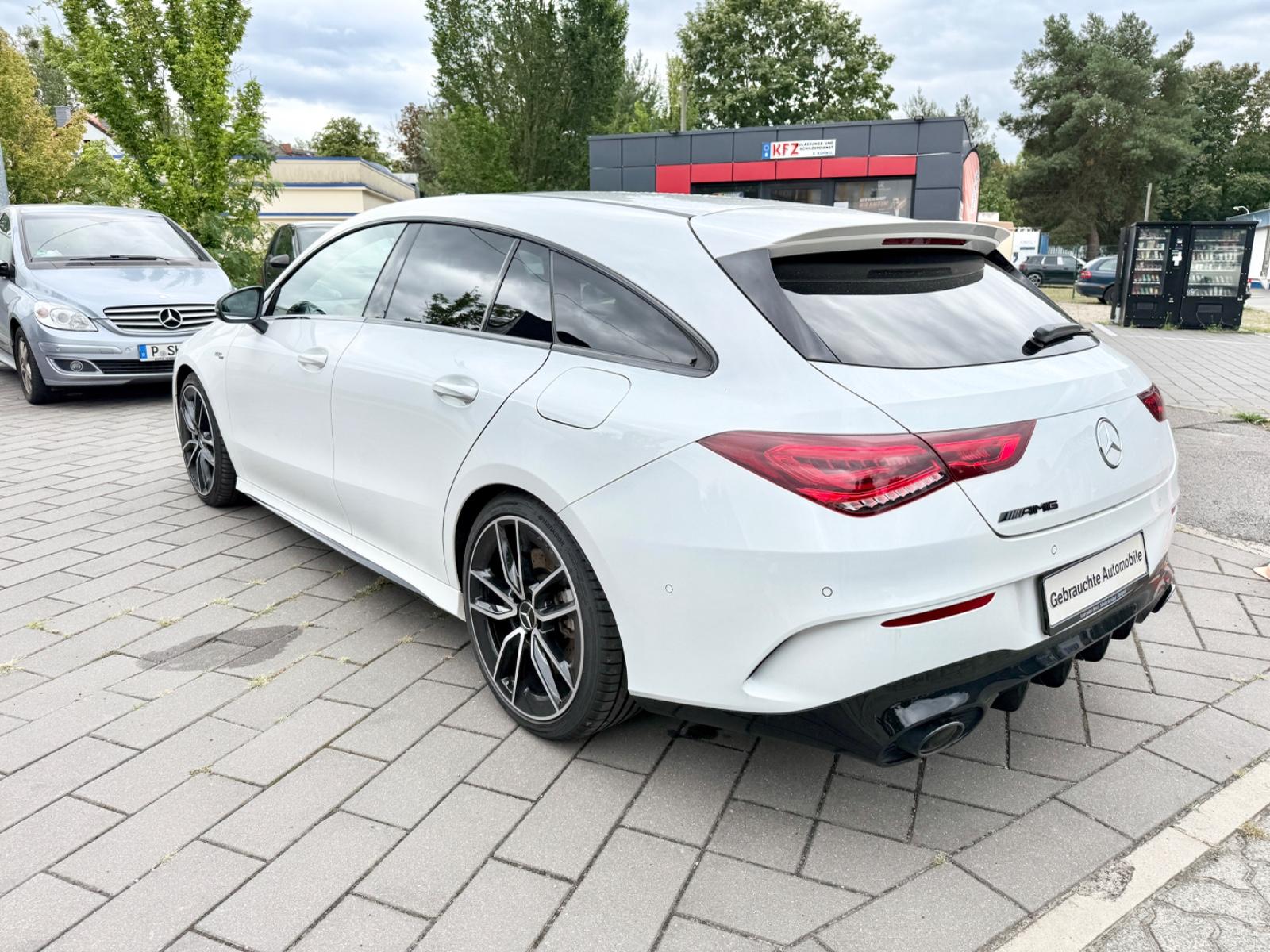 Mercedes-Benz CLA 35 AMG Shooting Brake
