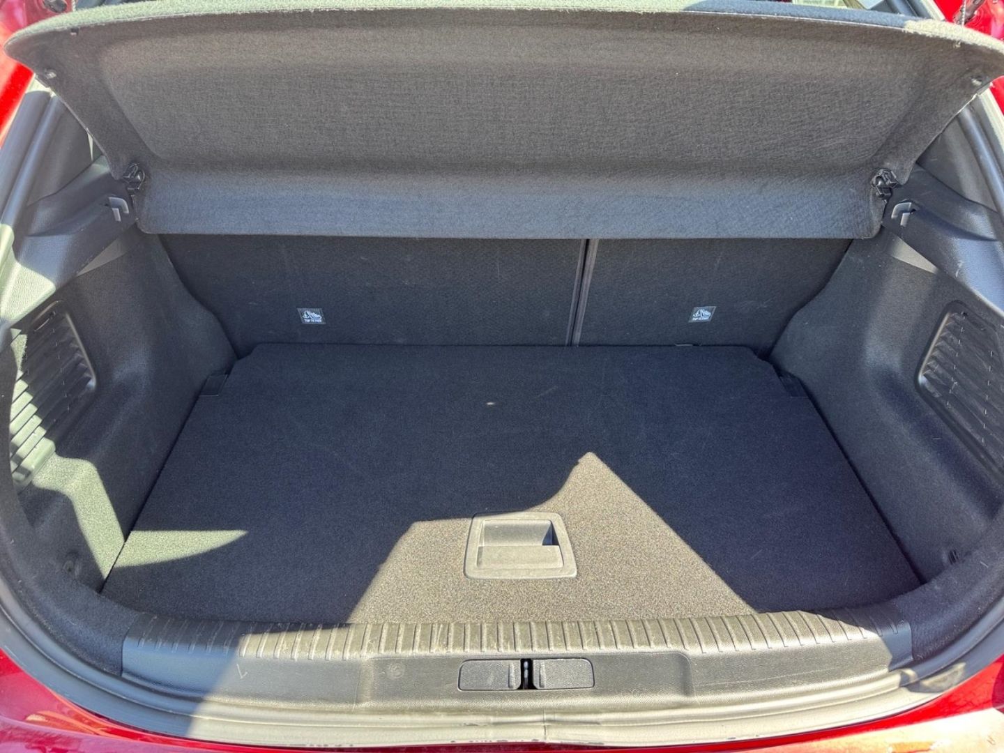 Fahrzeugabbildung Opel Mokka e Elegance Digitales Cockpit LED Apple Car