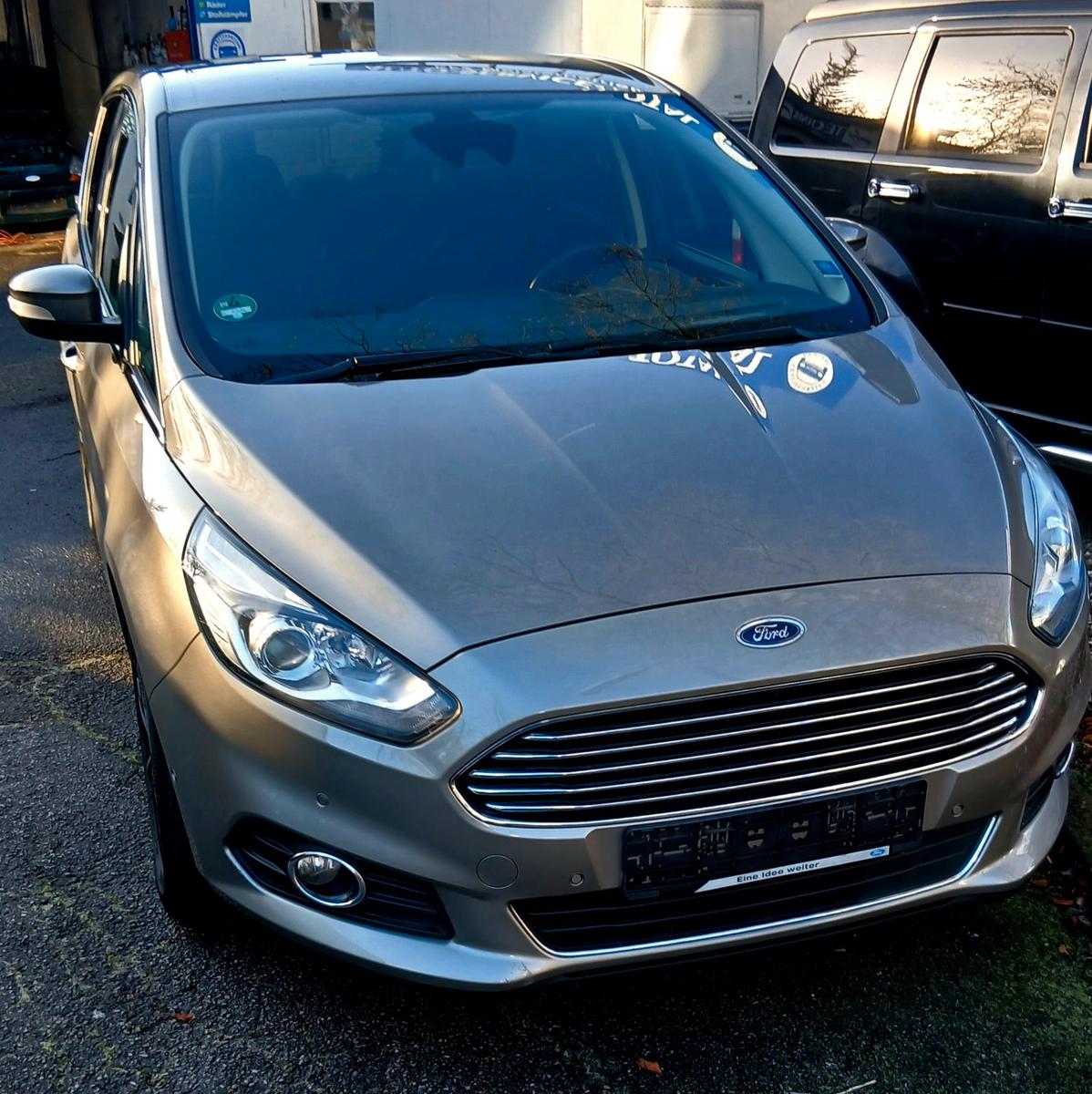 Ford S-MAX Titanium