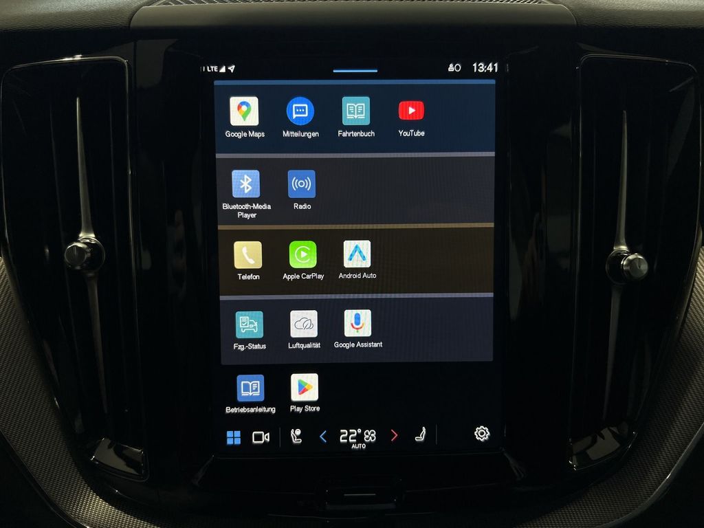 Volvo XC60 T6 Plus Black Edition Recharge AWD AHK 360°