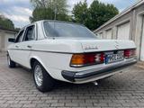 Mercedes-Benz W123 230 E Automatik, el. SSD und H-Kennzeichen - Mercedes-Benz 230 in Duisburg
