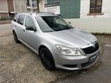Skoda Octavia 1.4 TSI / 2.Hand / Klima / PDC / Isofix - Skoda Octavia aus 2010: Kombi