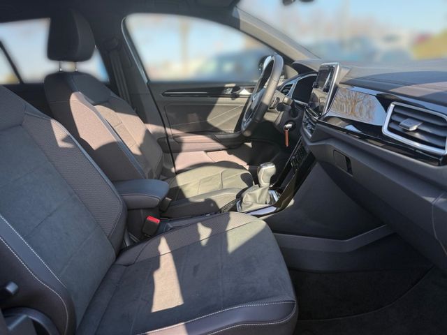 T-Roc R-Line 1.5 TSI DSG Navi Rear View CarPlay