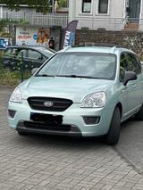 Kia Auto Carens 7 Sitze top gepflegt - Kia Carens in Bochum
