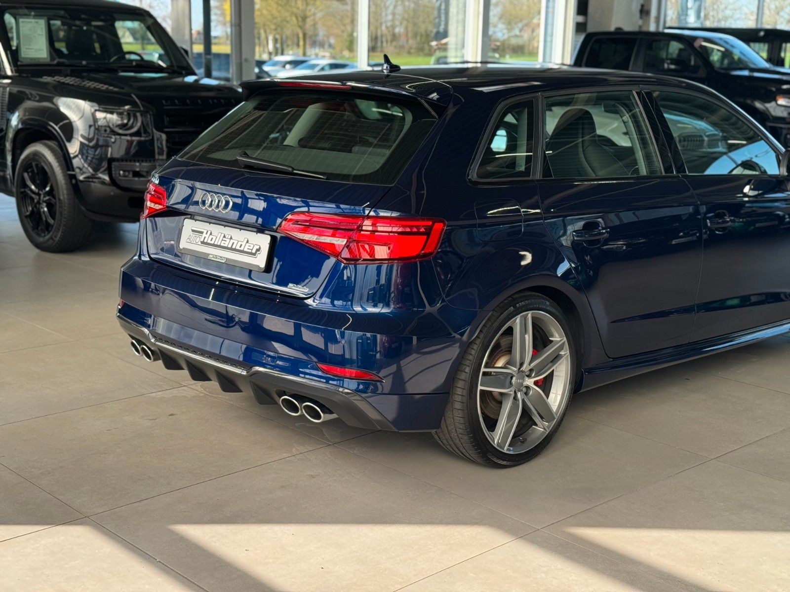 Fahrzeugabbildung Audi S3 Sportback quattro KEINOPF+ACC+MATRIX+MAGNETIC