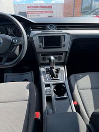 Volkswagen Passat Variant - 11