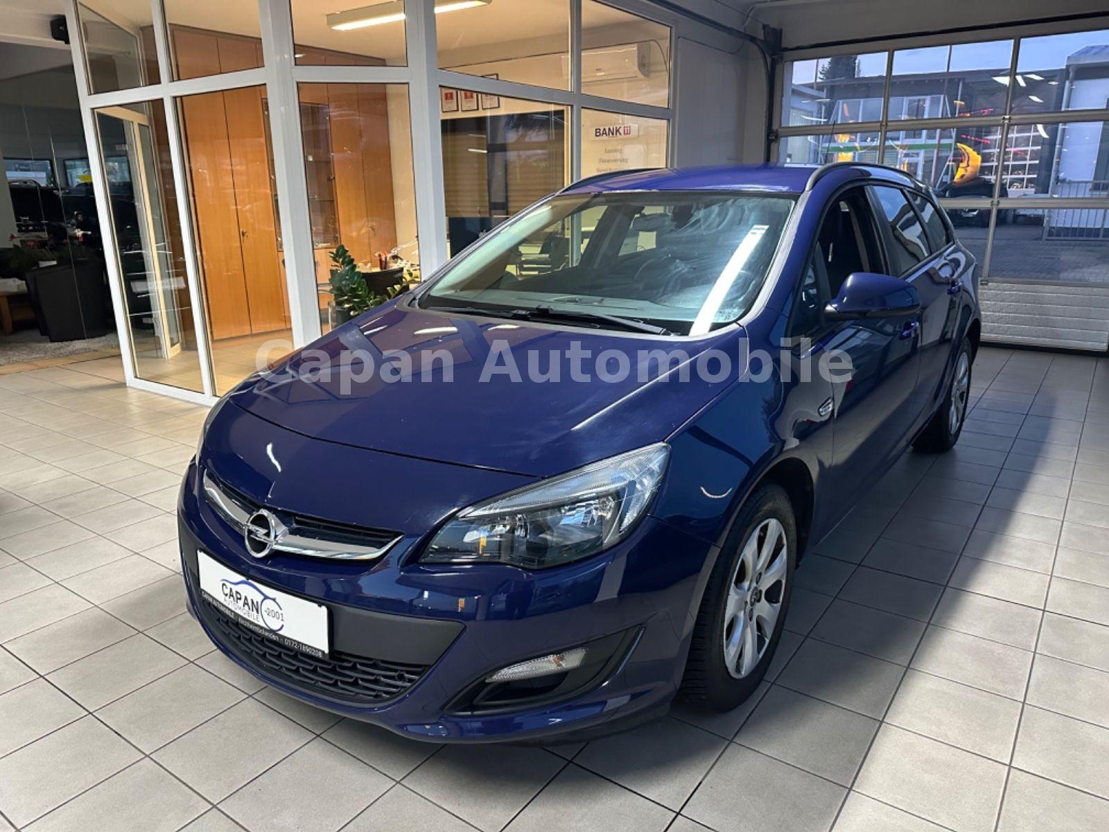 Opel Astra 2015 — interior