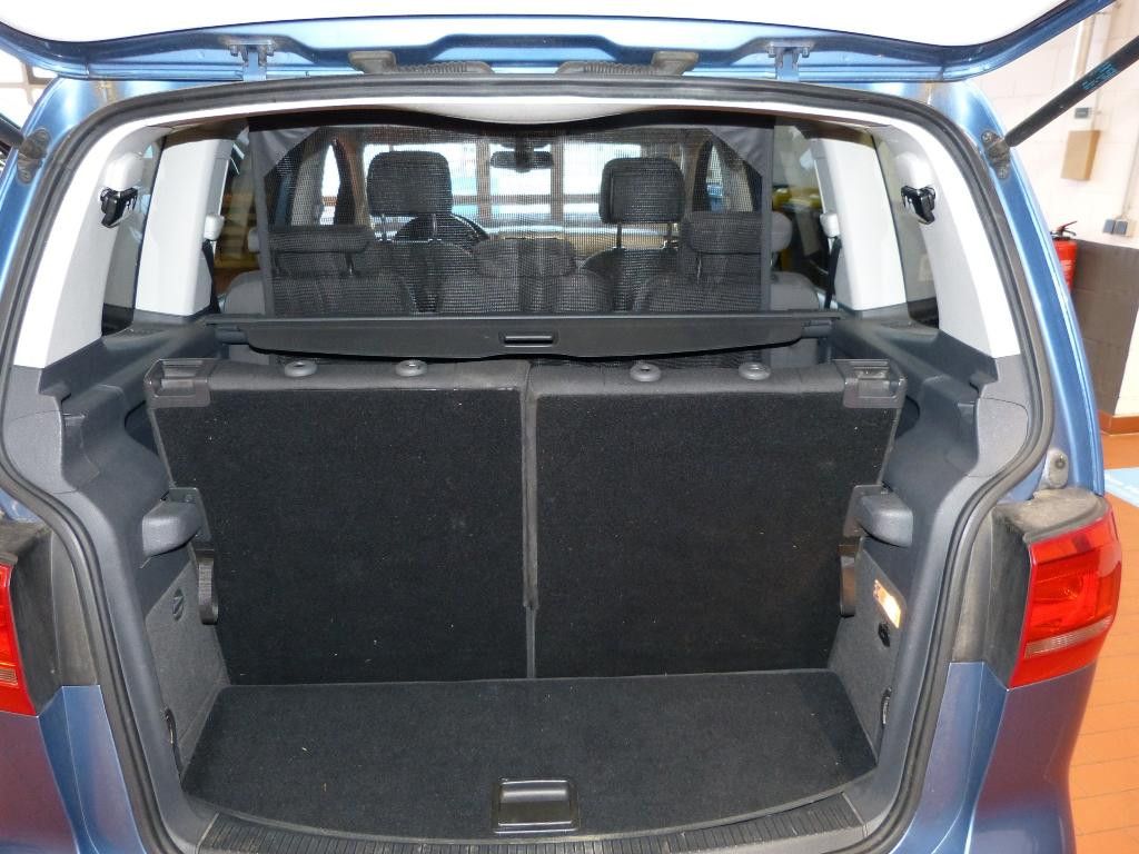 Fahrzeugabbildung Volkswagen Touran Life TDI GRA Navi Pano SHZ PDC 7-Sitzer
