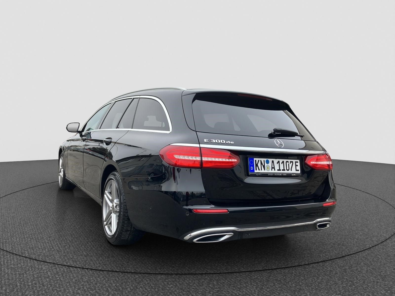 Mercedes-Benz E 300 de imagem 3