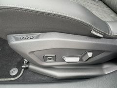 Foto Nummer 15: PEUGEOT 3008