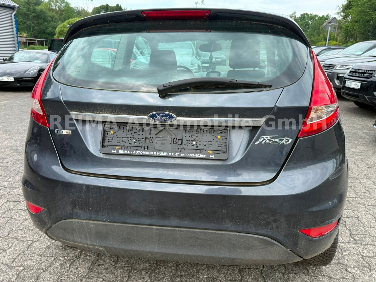 Fahrzeugabbildung Ford Fiesta 1,6TDCI  Titanium, Klimaautomatik