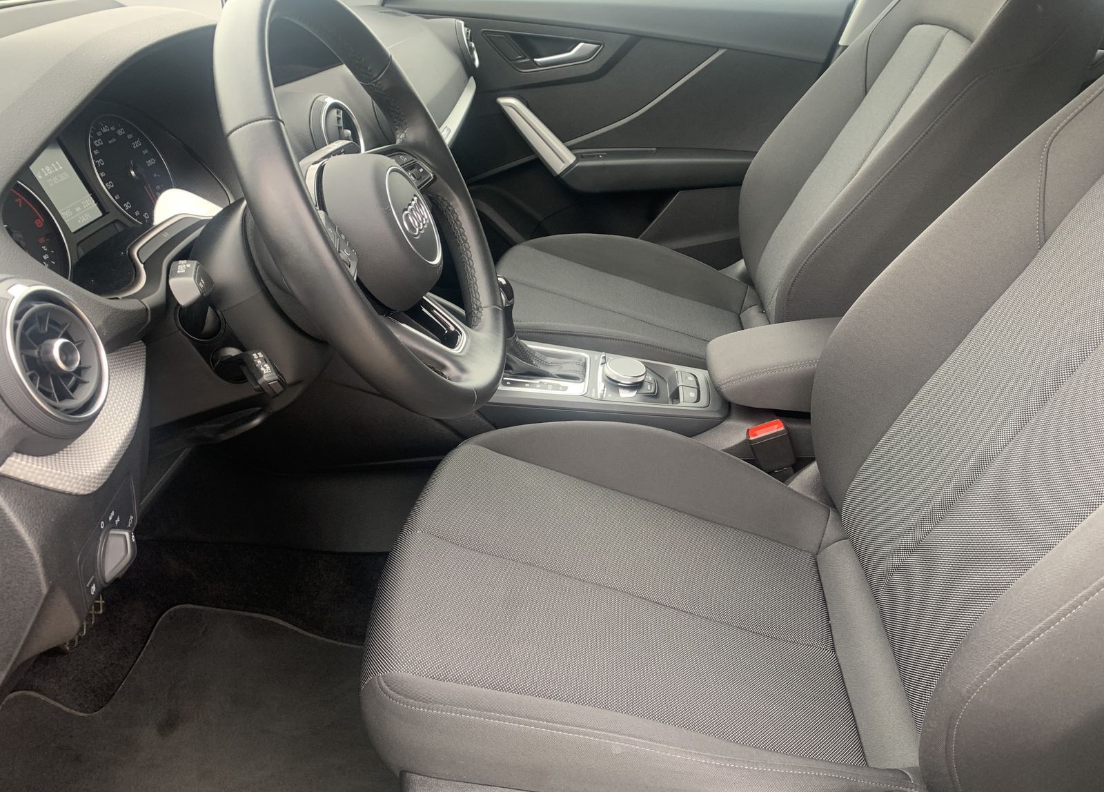 Fahrzeugabbildung Audi Q2 1.5 TFSI*Cam*Navi*LED*Klima*Assistenzpaket*