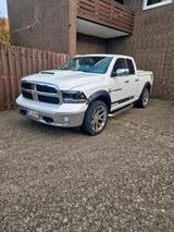 Andere Verkaufe Dodge Ram 78000km Tausch S-Klasse... - Andere mit Benzin-Antrieb: Geländewagen