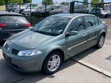 Renault Megane Limousine Sedan Luxe Privilege 1.6 16V - Renault Megane: Luxe Privilege
