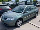 Renault Megane Limousine Sedan Luxe Privilege 1.6 16V - Renault Megane: Privilege Luxe
