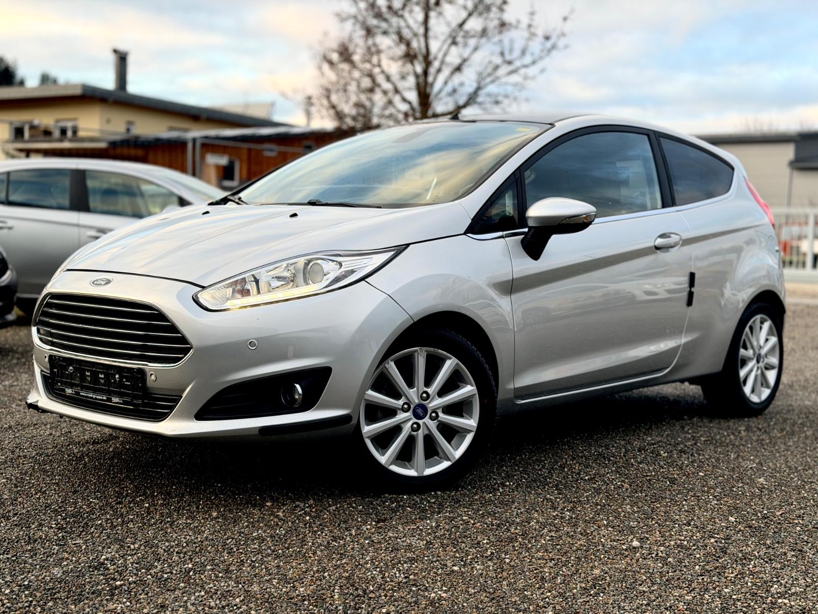 Ford Fiesta Titanium 74kW PDC/KLIMA//SZHG/WENIG KM