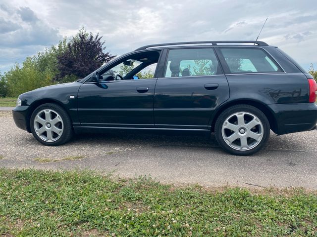 Audi S4 2.7 quattro Avant 