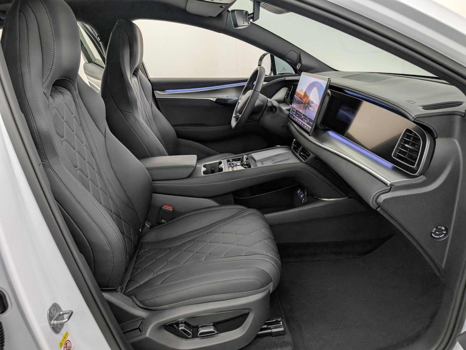 BYD SEALION 7 Sealion 7 Comfort Dynaudio Kamera Navi LED – Bild 14