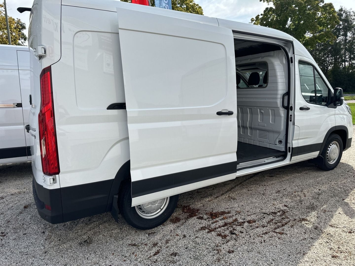 Fahrzeugabbildung Maxus Deliver9 KW 2.0 L3H2 FWD Komfort DAB Spurhalteas