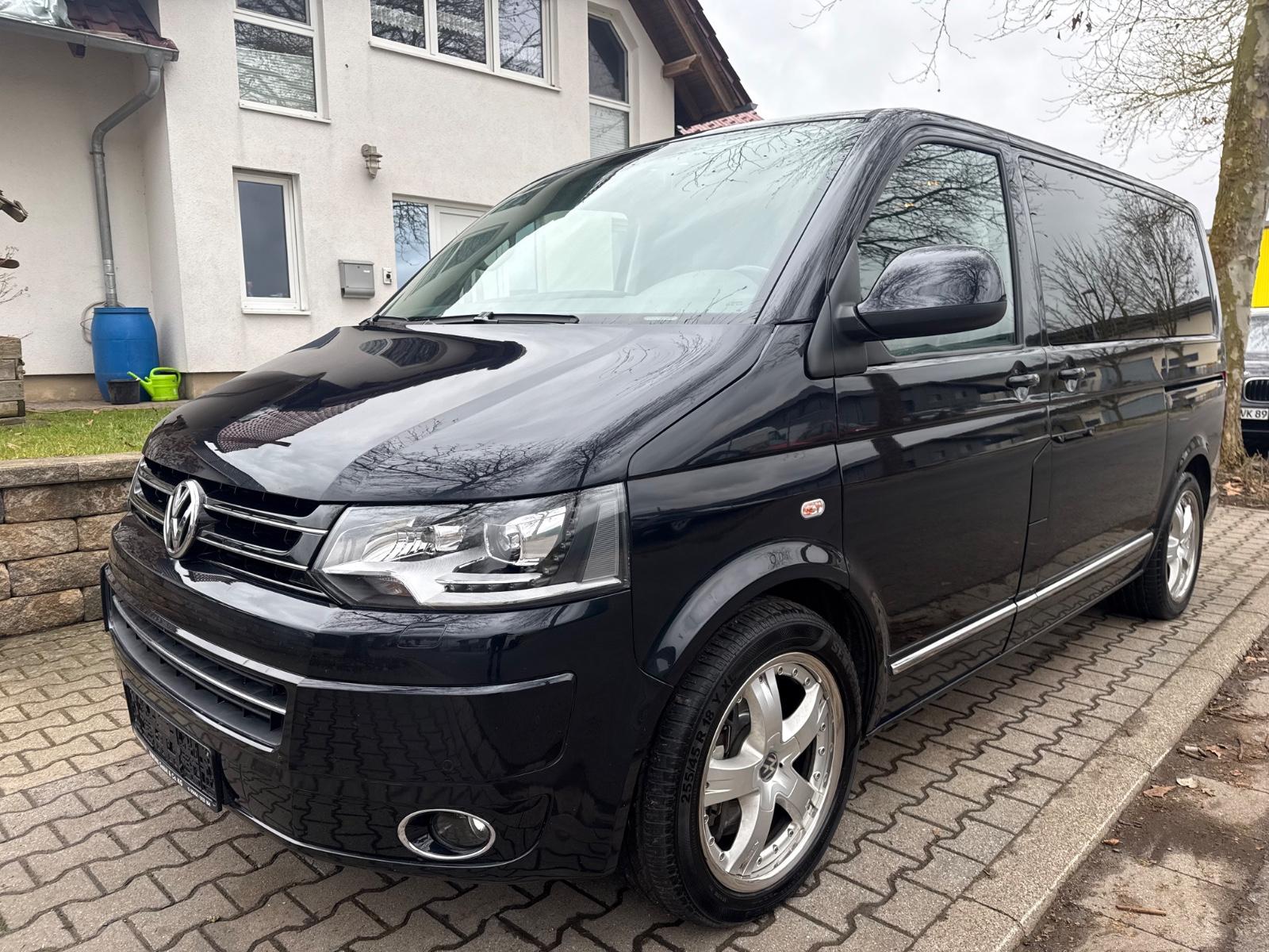 Volkswagen T5 Transporter Bus Multivan Highline 4Motion