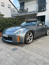 Nissan 350Z Facelift 2. Hand, Sammlerzustand  - graue Nissan 350Z