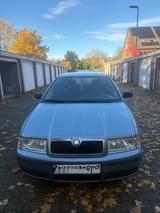 Skoda Octavia Combi 1.6 TÜV NEU  - gebrauchte Skoda Octavia aus dem Jahr 2002