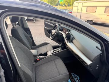 Volkswagen Golf - 10