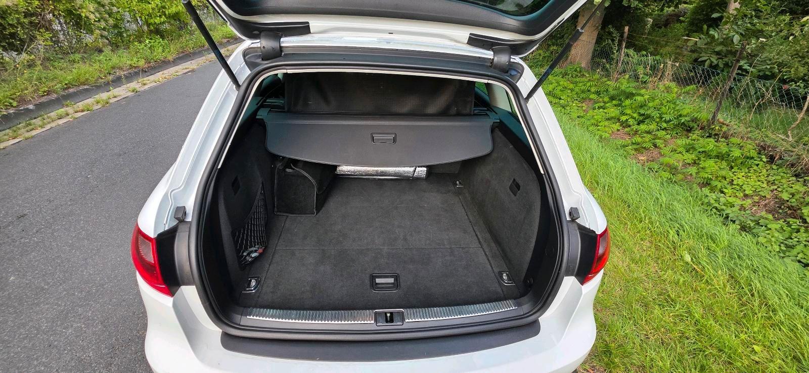 Seat Exeo 2012 — photo 13