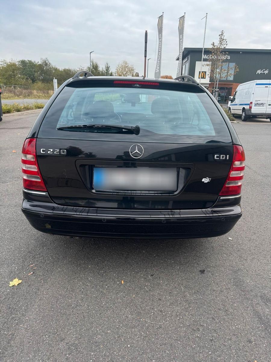 Mercedes-Benz C220 2006 — photo 6