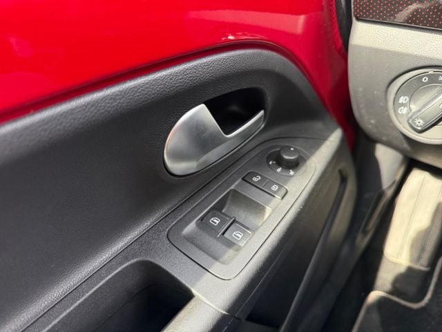 up! GTI Soundsystem Dyn. DAB Rückfahrkamera