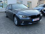 BMW 320D Limousine xDrive Automatik Xenon Navi Sport - BMW 320 Gebrauchtwagen in Saarbrücken
