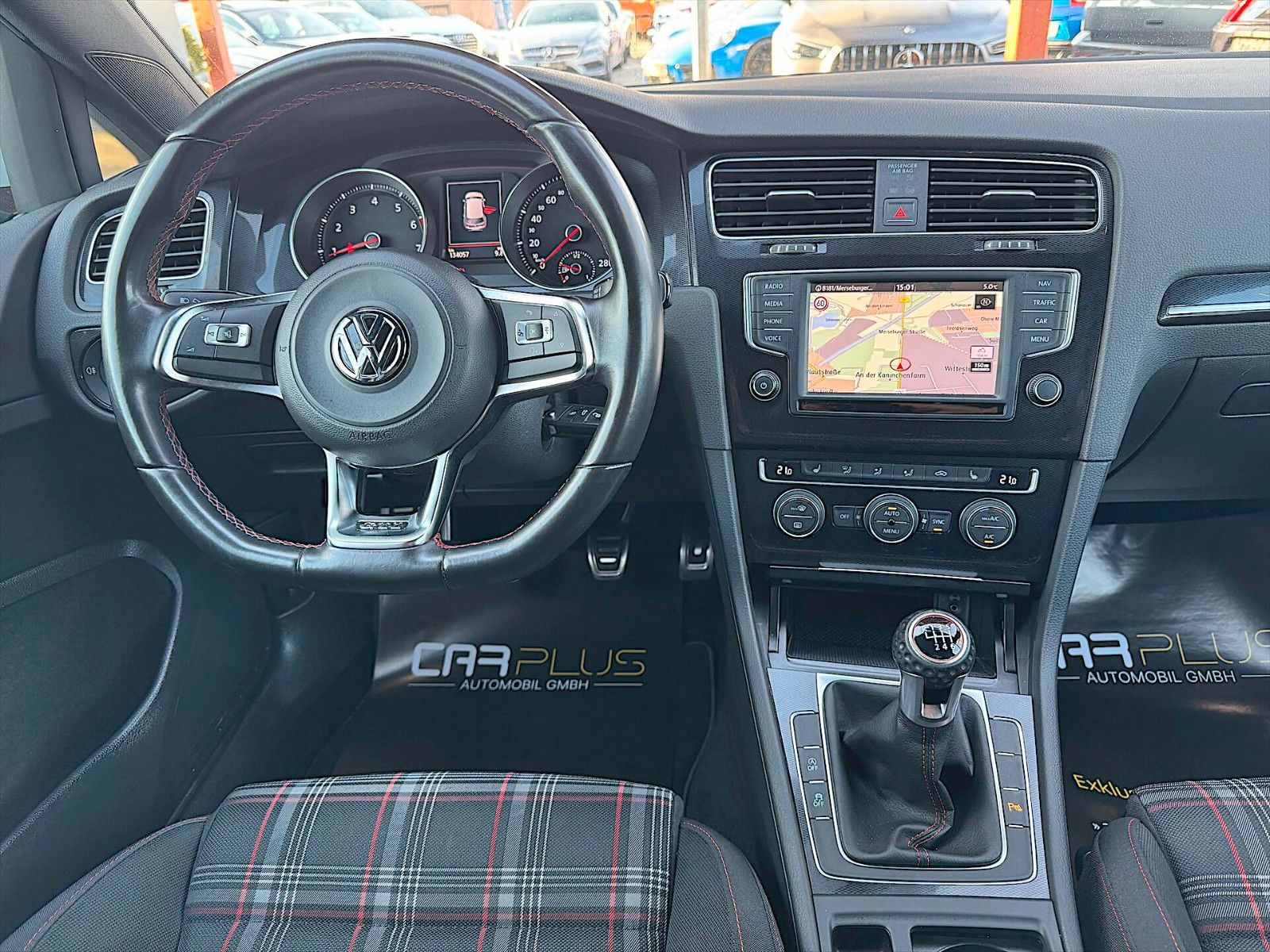 Fahrzeugabbildung Volkswagen Golf VII GTI BMT Performance *Bi-Xenon*Navi*